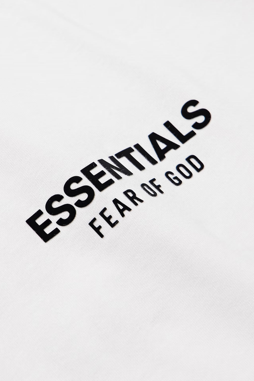 Fear of God Essentials T-Shirt - חולצה אסנשיאלס לבנה